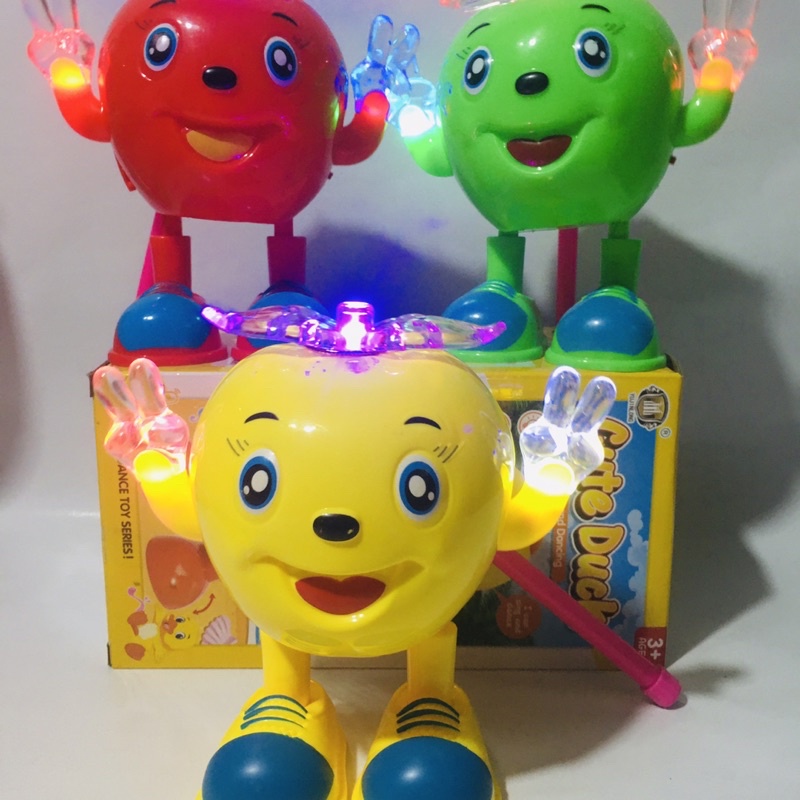 Lồng đèn trung thu,hình trái táo .Có nhạc ,đèn nhấp nháy, có tay cầm, màu sắc nét. Đồ chơi hót năm 2022 cho bé yêu