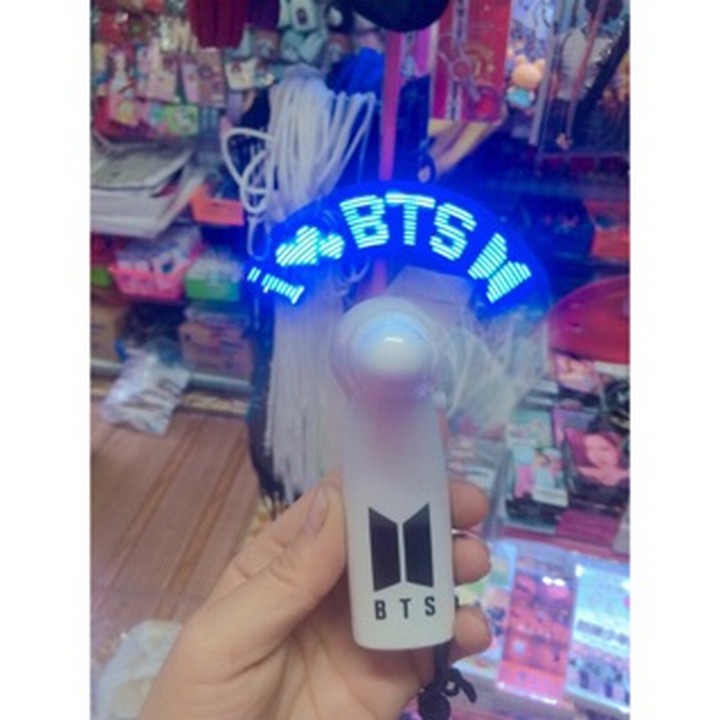 Quạt bts điện tử thiết kế thông minh, đa năng cầm tay quà tặng trang trí xinh xắn dễ thương | BigBuy360 - bigbuy360.vn