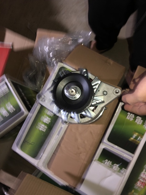 phutungthaythe| máy phát lắp xe oto tiết chế trong tai thẳng 24v ( máy phát oto ) trường hải ben 6 tấn