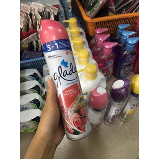 Nước xịt phòng Glade