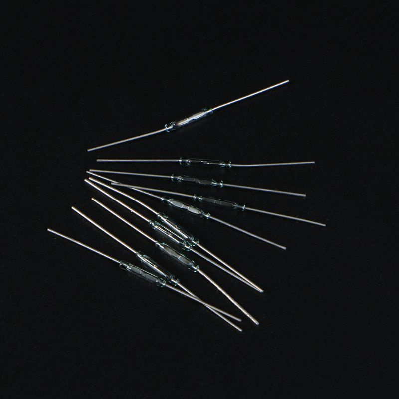 Set 10 Công Tắc Cảm Biến Từ Tính MKA-10110 10-15AT Chuyên Dụng