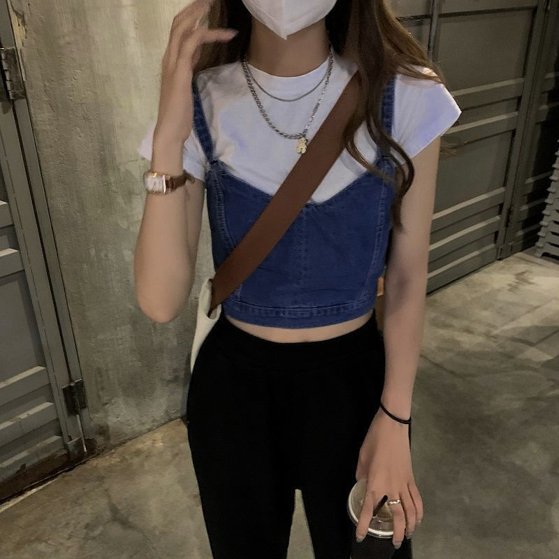 Áo yếm 2 dây bò jean kiểu dáng cơ bản Sherry Cabinet