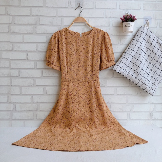 Váy hoa nhí vintage cổ tròn ngắn tay dáng dài qua gối Ulzzang style🌸 Hàng Quảng Châu | BigBuy360 - bigbuy360.vn
