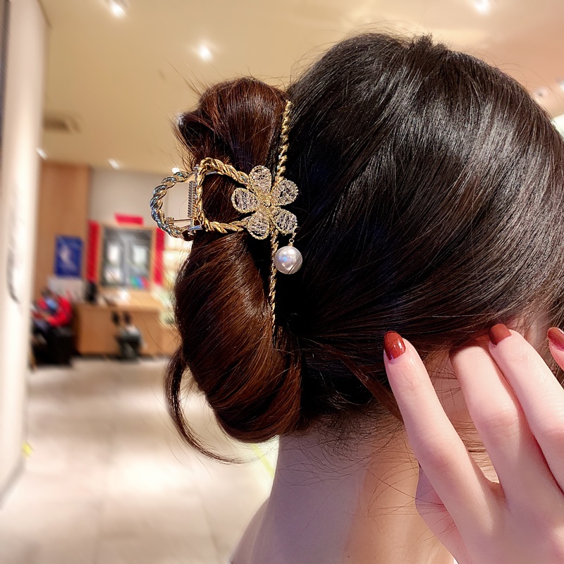 Kẹp Càng Cua Bằng Kim Loại Cỡ Lớn Đính Ngọc Trai Xinh Xắn