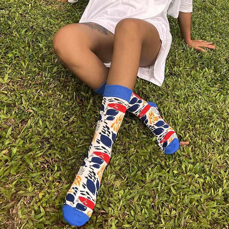 Đôi vớ FINETOO co giãn hoa văn độc đáo dành cho nữ