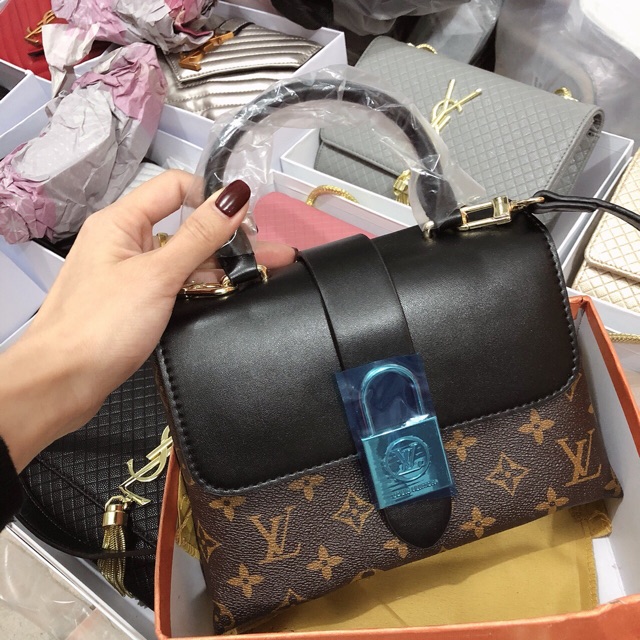 Túi xách ổ khoá thời trang