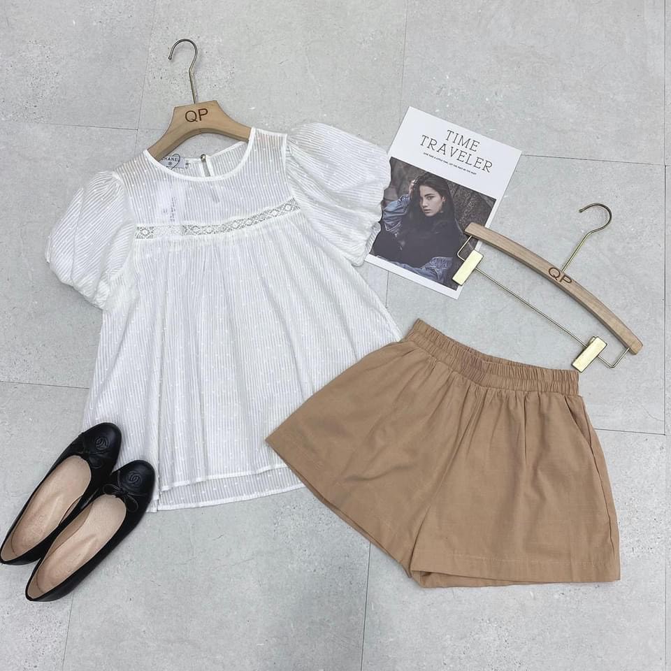 SNU169 - SET NỮ ÁO REN TRẮNG TAY BỒNG MIX QUẦN SOOC NÂU | BigBuy360 - bigbuy360.vn