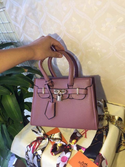 Túi Hai quai kèm khăn và ổ khoá