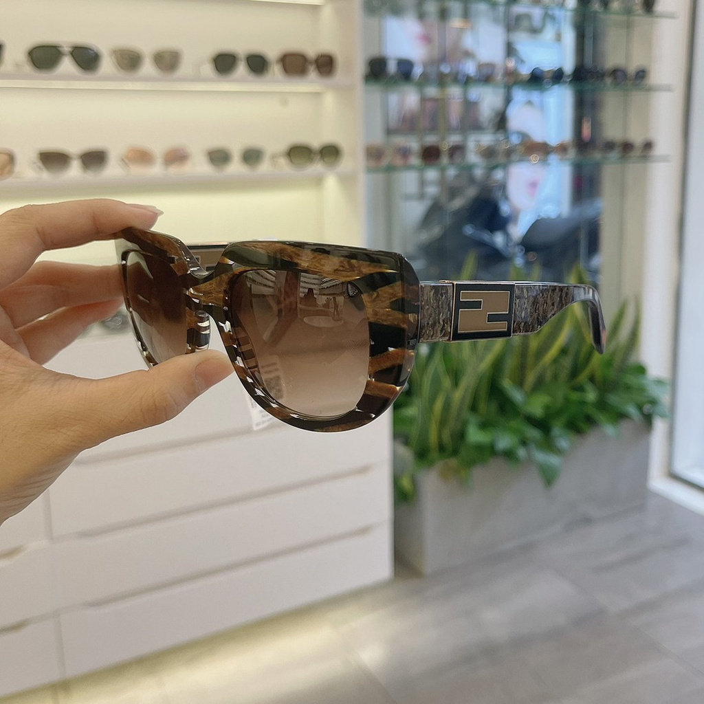 Kính mát nam nữ Fendi FF0031S 7YQ/CC màu sắc thời trang, thiết kế dễ đeo bảo vệ mắt