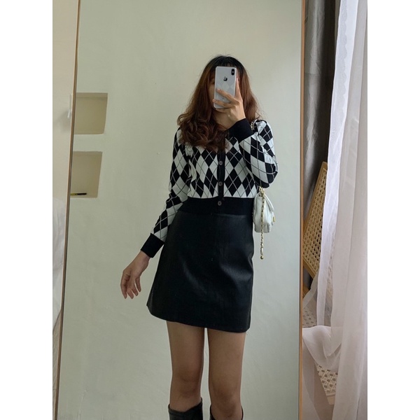 Áo len trám cổ bẻ tay dài