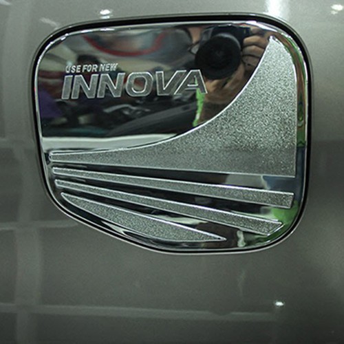 <Deal hủy diệt> Ốp nắp bình xăng mạ crom xe Innova 2018-2019 - Innova 2018-2019