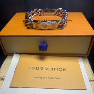 Lắc LV bạc hàng cao câp  - Shop Lộc Độc Và Lạ