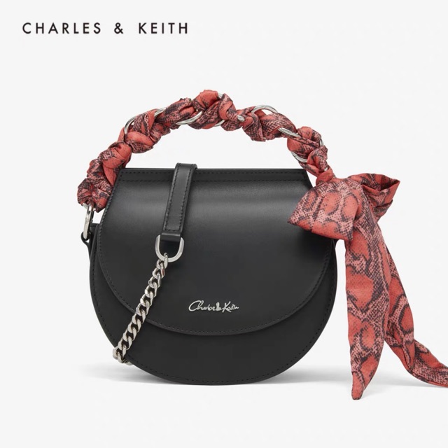 Túi charles and keith authentic