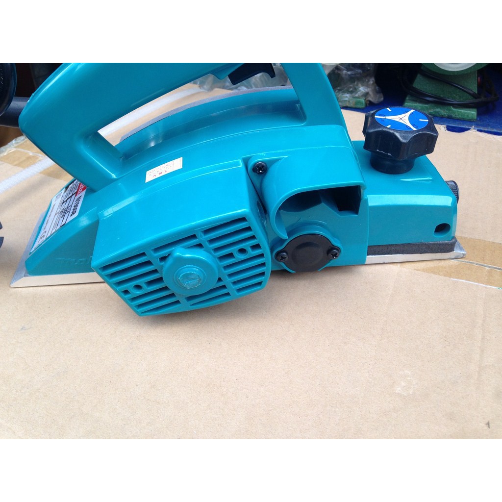 MÁY BÀO GỖ MAKITA _N1900B_600W