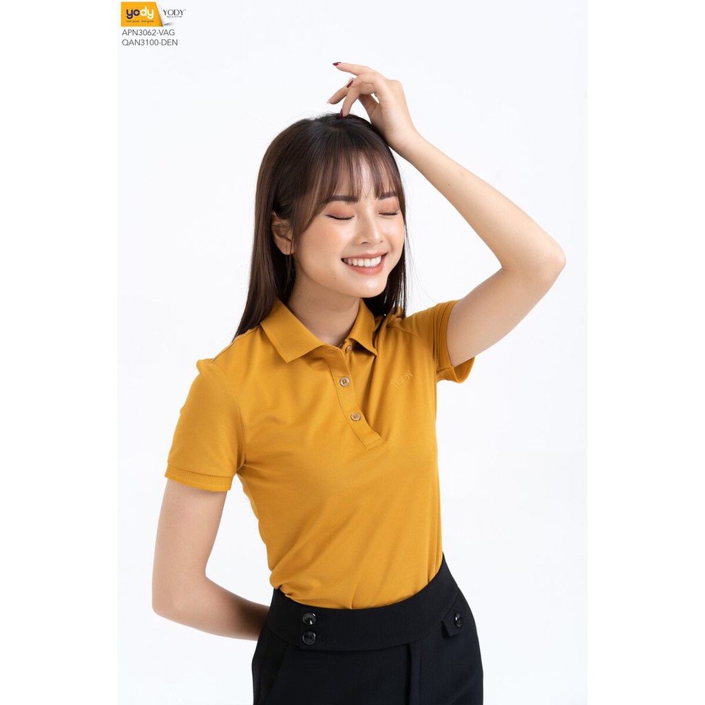 Áo phông polo nữ Pique mắt chim kẻ nhỏ  vô cùng thanh lịch và gọn gàng - APN3062
