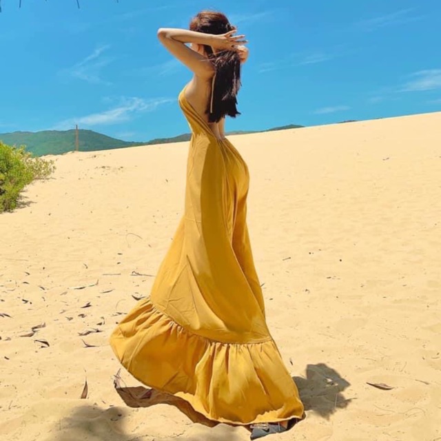 Váy maxi hở lưng