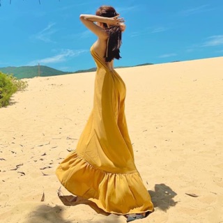 Váy maxi hở lưng