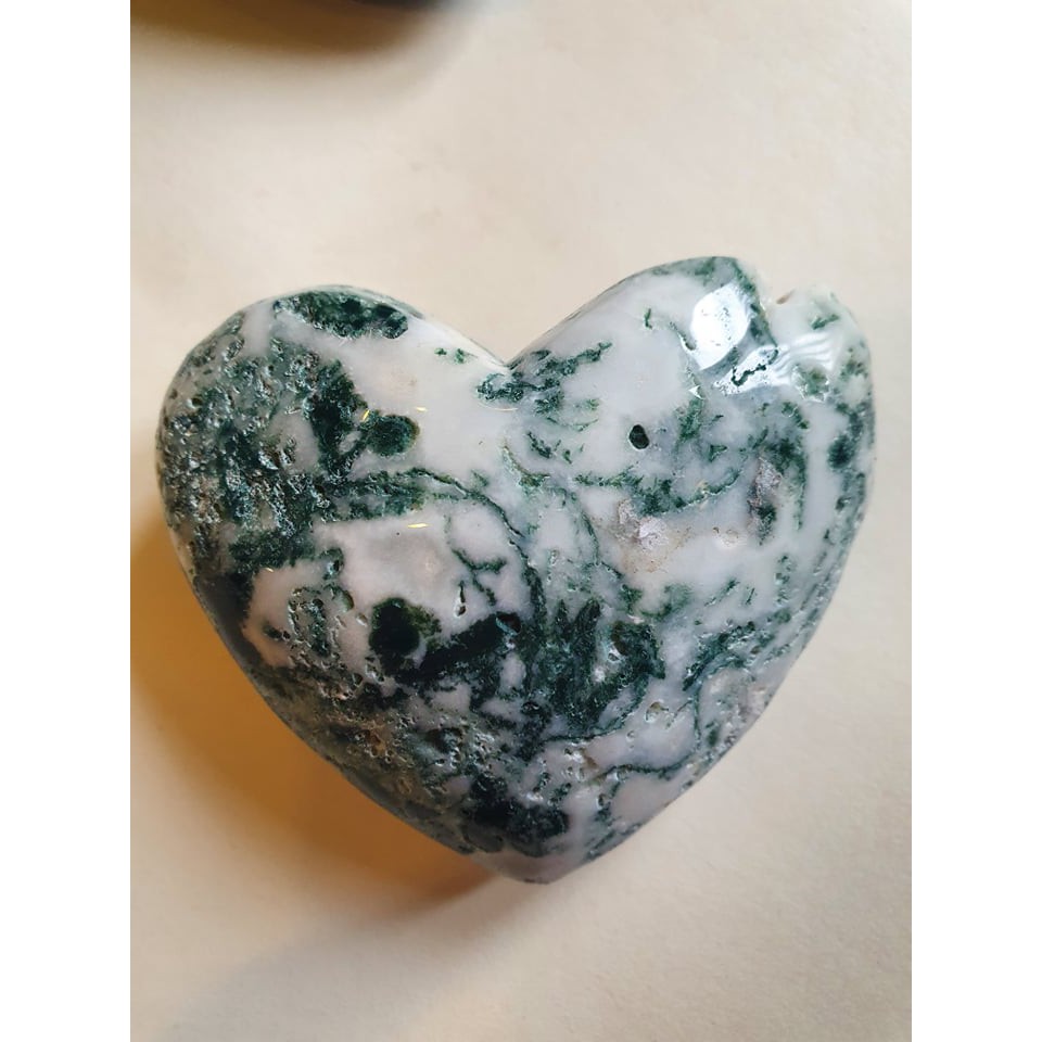 Đá moss agate hình trái tim (độc đáo)