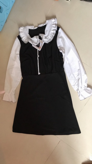 Đầm cát hàn phối tay vol ống loe cổ cánh sen kèm ảnh thật cuối