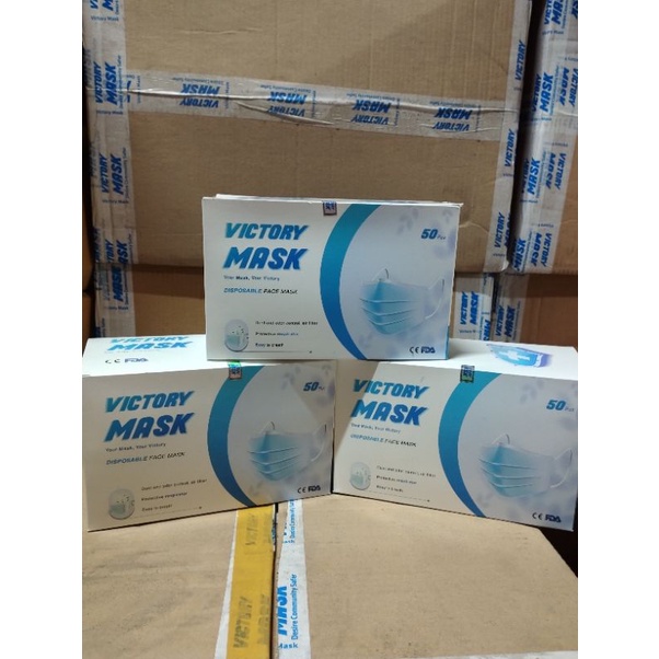 Hộp khẩu trang y tế 4 lớp kháng khuẩn không đau tai Vic quai vải, êm tai. Hộp 50 cái