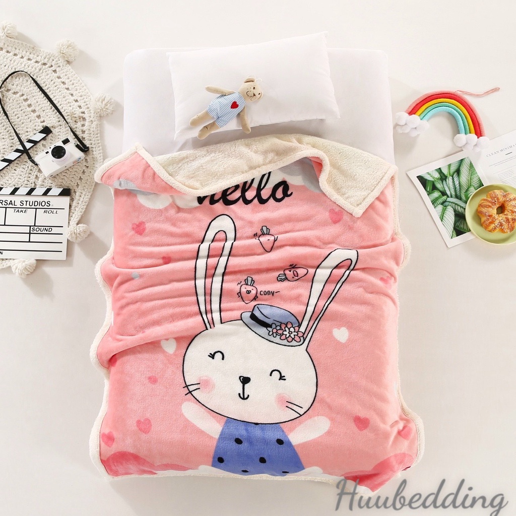 Chăn lông cừu mùa đông cho bé đi học đến trường tiện lợi 2 lớp 95x1m35