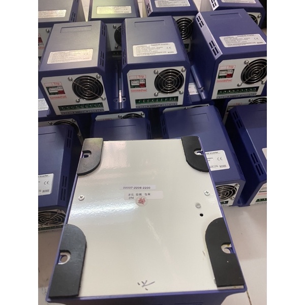 Biến tần máy chạy bộ chính hãng | Biến tần UBV 2200B - 10A
