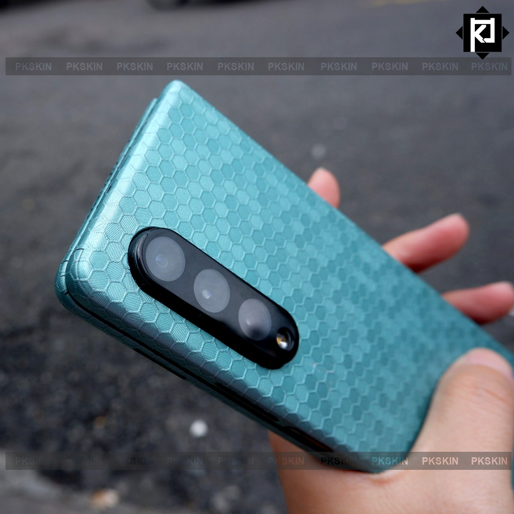 Miếng dán skin Honeycomb samsung Z fold 4, Z fold 3, Zfold 2, Z fold 1, Z flip 4, Z flip 3, Z flip nhập khẩu