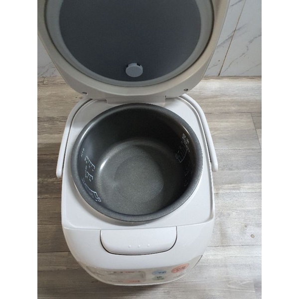 Nồi cơm cao tần IH Hitachi 1lit.