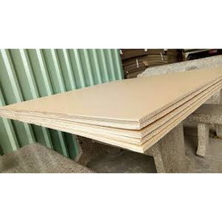 Giấy tấm Carton kích thước 30x30 cm dùng đóng gói hàng: số lượng 50 cái.