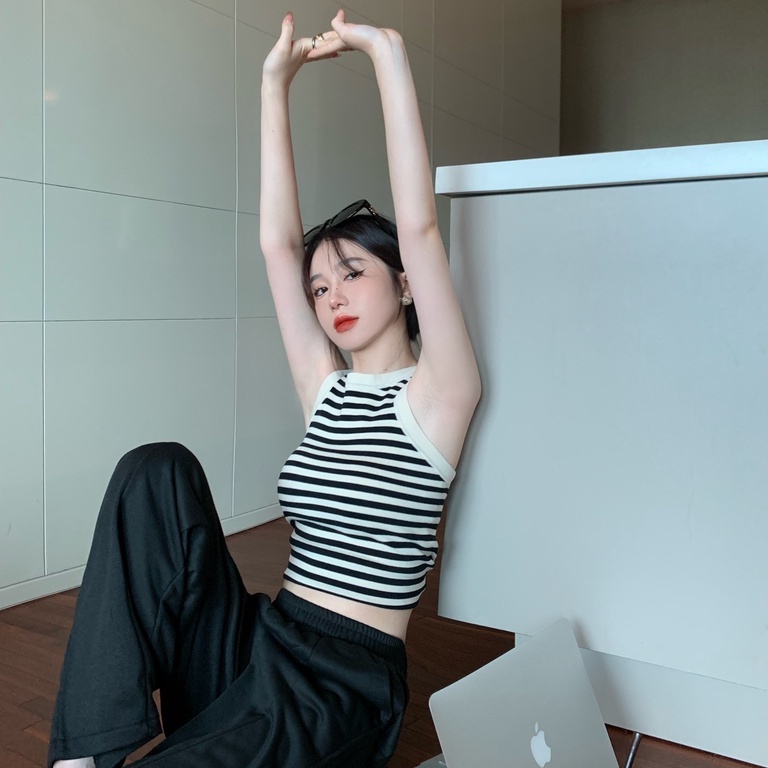 [Hana And Alice] Áo Dệt Kim Sát Nách Hở Eo Họa Tiết Kẻ Sọc Phong Cách Quyến Rũ