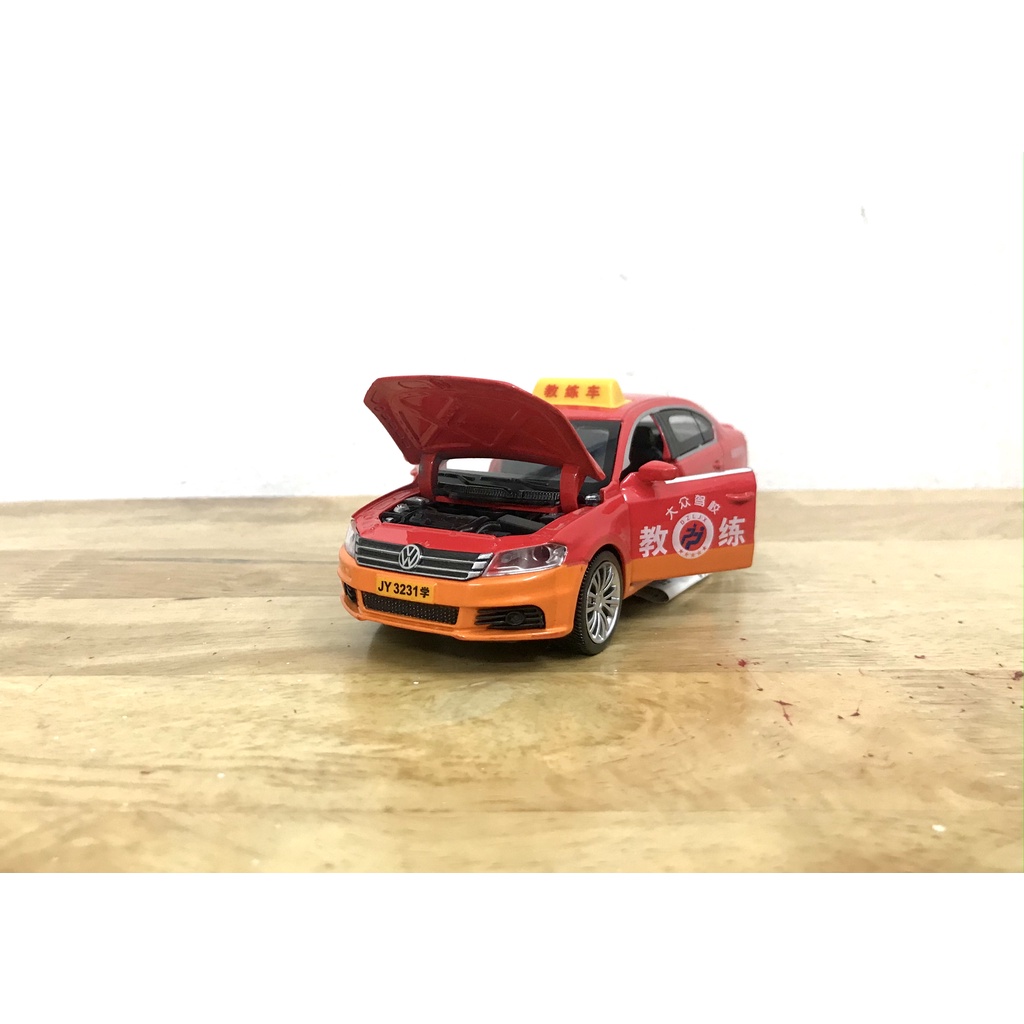 Mô hình xe taxi Volkswagen Passat _ Tỷ lệ 1:32