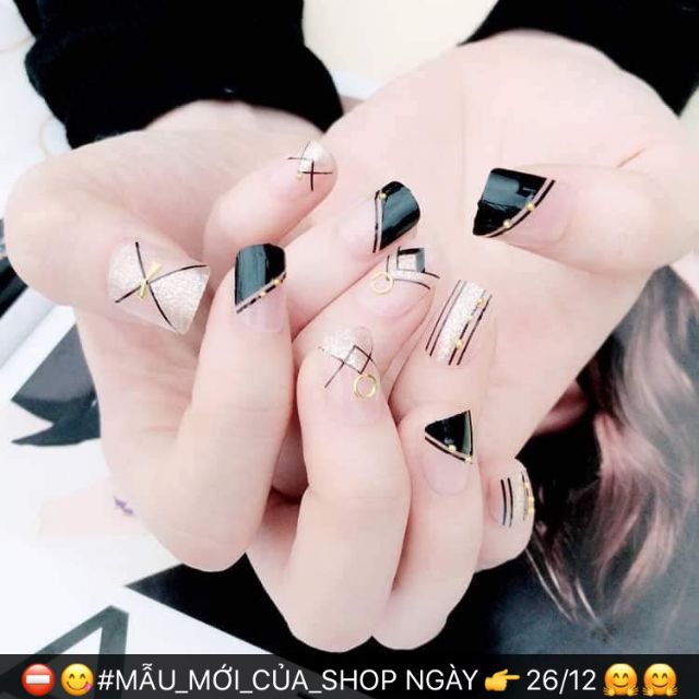 Móng tay giả gồm 24 móng kèm keo