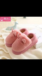 Giày lót lông có cục bông tai thỏ