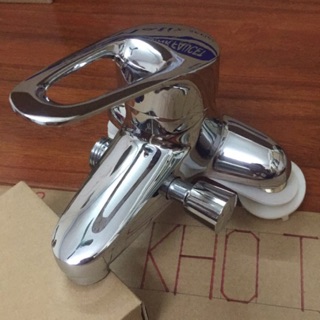 Vòi lavabo liền sen tắm nóng lạnh