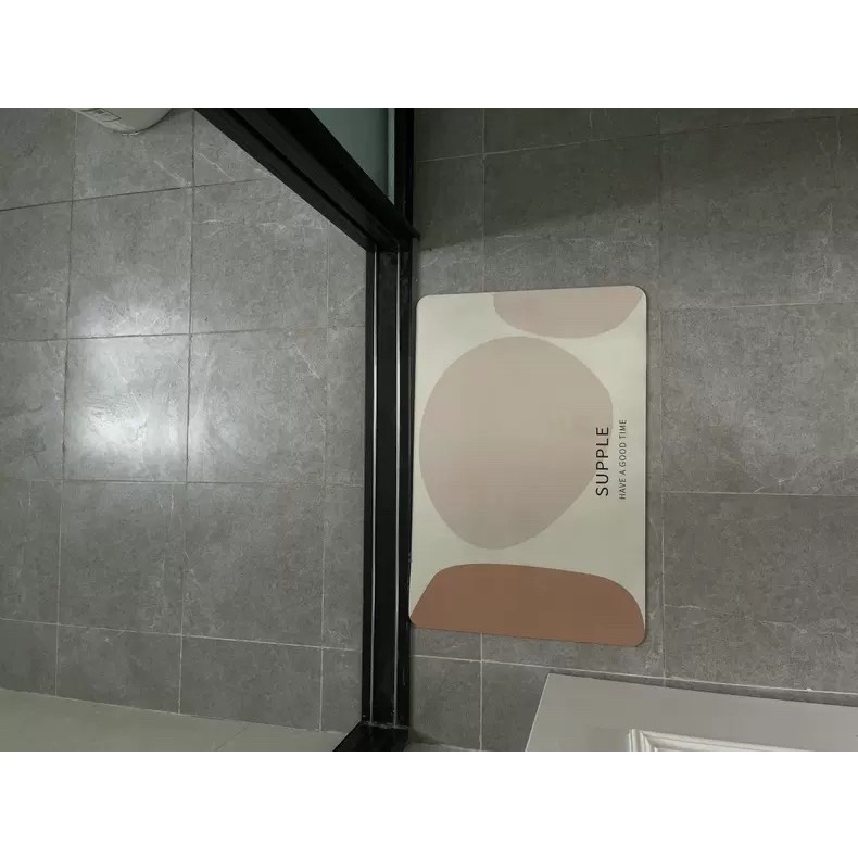 Thảm chùi chân nhà tắm thấm nước tốt (tương tự thảm đá) chất liệu silicon họa tiết hội họa