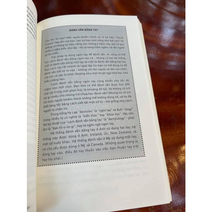 Sách Nhã Nam - Câu Chuyện Ngôn Ngữ (Bình Book)