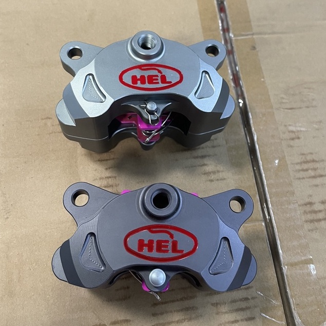 Heo Dầu Trước HEL 2piston đối xứng Kèm Pát CNC gắn Thông Dụng cho Tất Cả xe Sirius Wave Winner Exciter Raider AB Vario..
