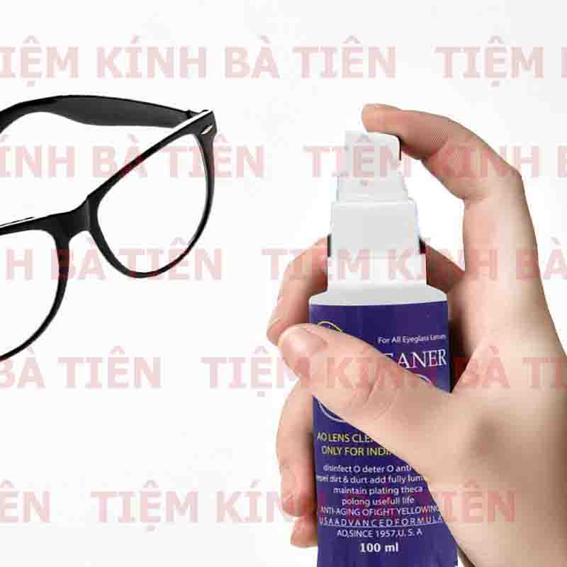 01 chai Nước xịt vệ sinh mắt kính chuyên dụng OO Lens Clear cho mọi loại kính