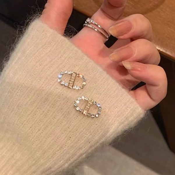 Khuyên Tai Đính Đá Cao Cấp Phong Cách Hàn Quốc Mới