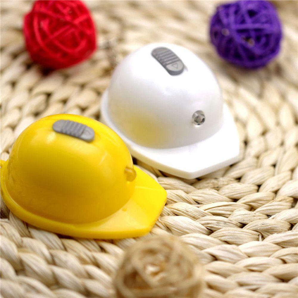 Móc Khóa Kèm Đồ Khui Nắp Chai Sáng Tạo DARNELL