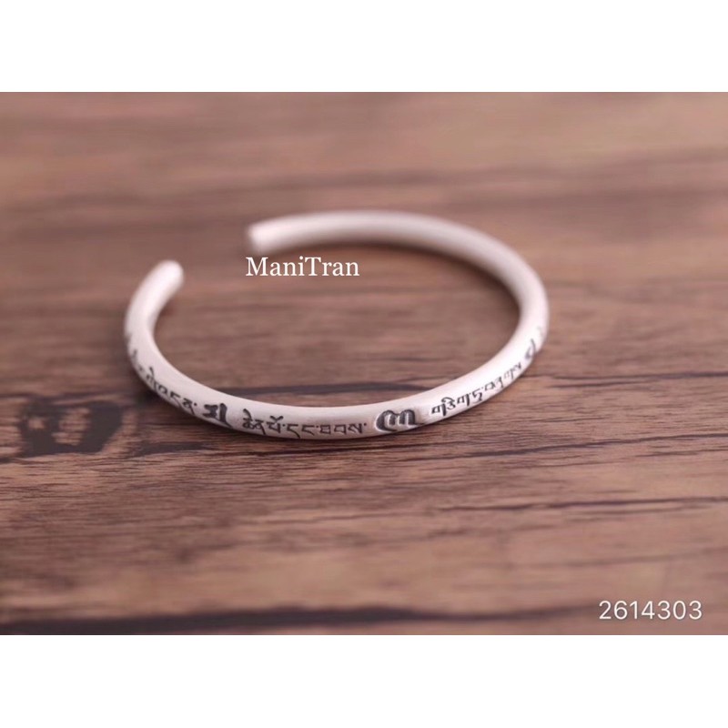 Vòng Tay Khắc Om Mani Padme Hum