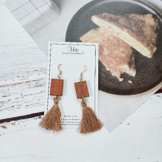 Khuyên gỗ các mẫu
