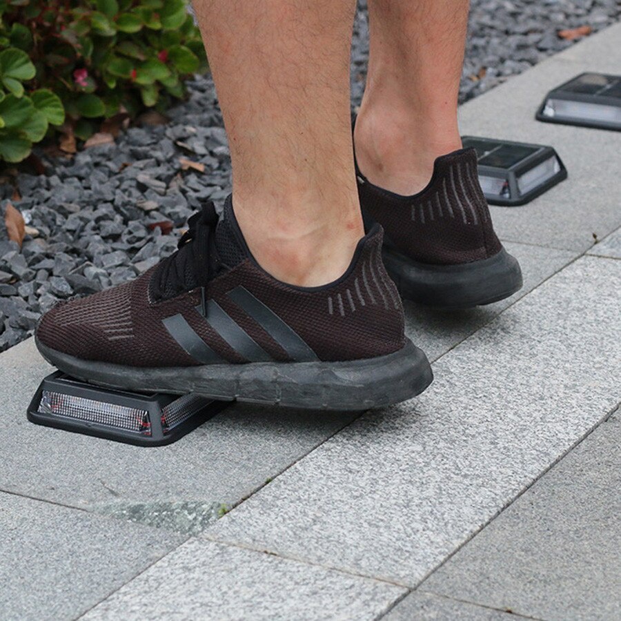 Đèn Led 12 Bóng Hình Vuông Chống Thấm Nước Sử Dụng Năng Lượng Mặt Trời Trang Trí Lối Đi Sân Vườn