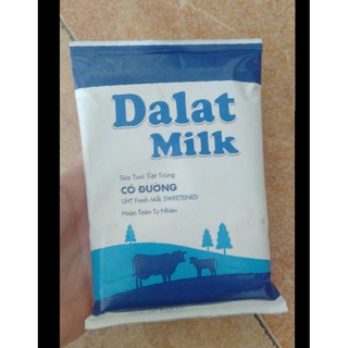 ( Chỉ giao Now, Grab)Thùng 48 bịch sữa tươi tiệt trùng Dalat Milk 220 ml có đường/ không đường