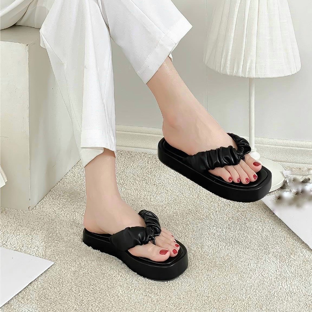Dép lê tông dúm da mịn đen trắng đế dày - 2P