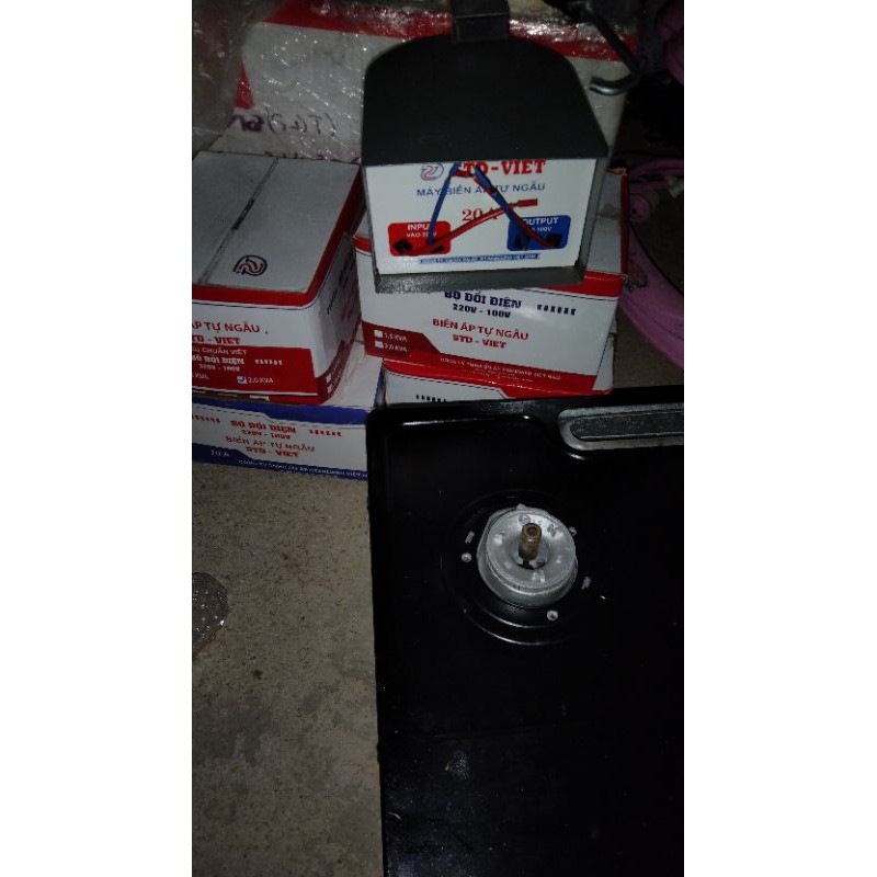 đổi nguồn điện 220v về 100v 2000va (biến áp tự ngẫu)