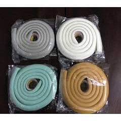 1 cuộn dây cao su bọt biển mềm dài 2m dán bọc góc cạnh bàn, tủ kính, giường an toàn cho bé