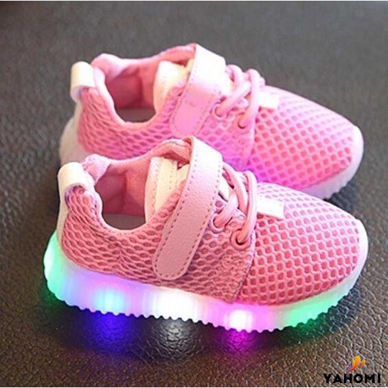 Giày thể thao có đèn LED cho bé trai gái