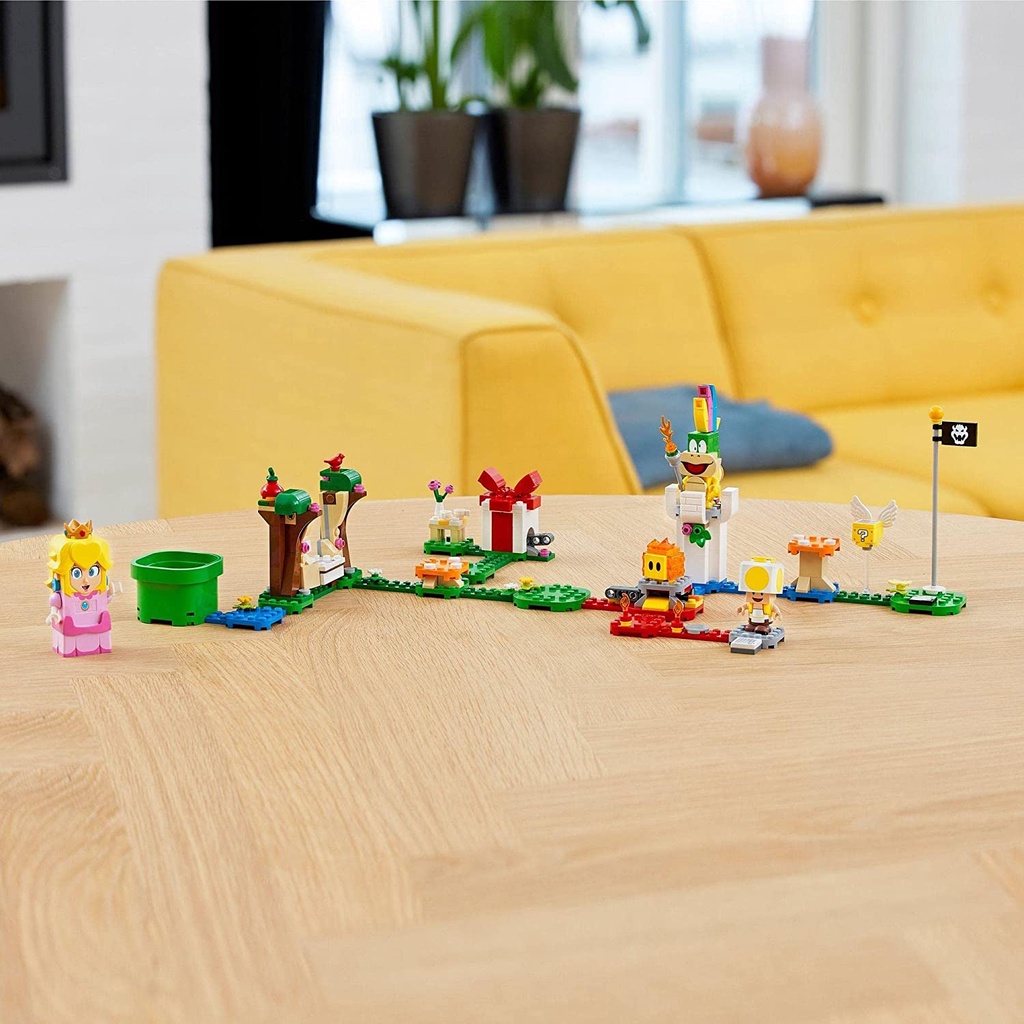 LEGO SUPER MARIO - 71403 - NHỮNG CUỘC PHIÊU LƯU VỚI CÔNG CHÚA PEACH