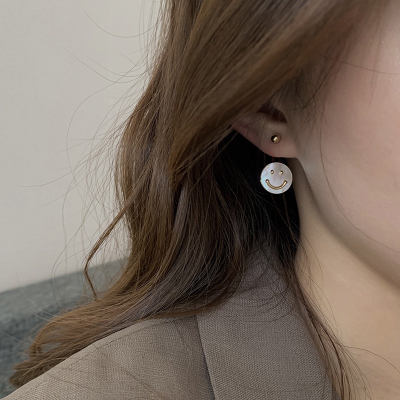 Khuyên Tai Hình Mặt Cười Đơn Giản Phong Cách Hàn Quốc Thời Trang Cho Nữ